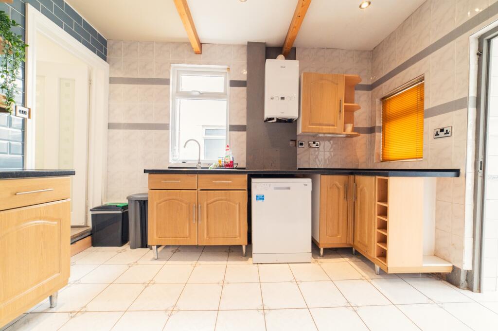 Additional image 17 of Corporation Road, Grangetown