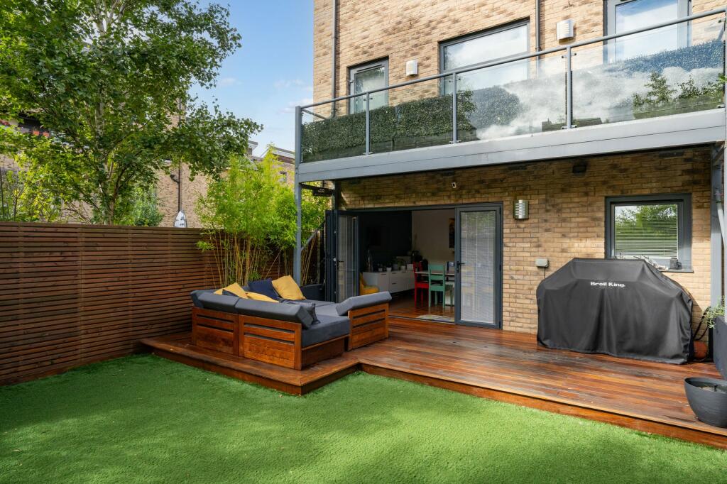 Additional image 37 of Scholars Walk, Cambridge, CB4