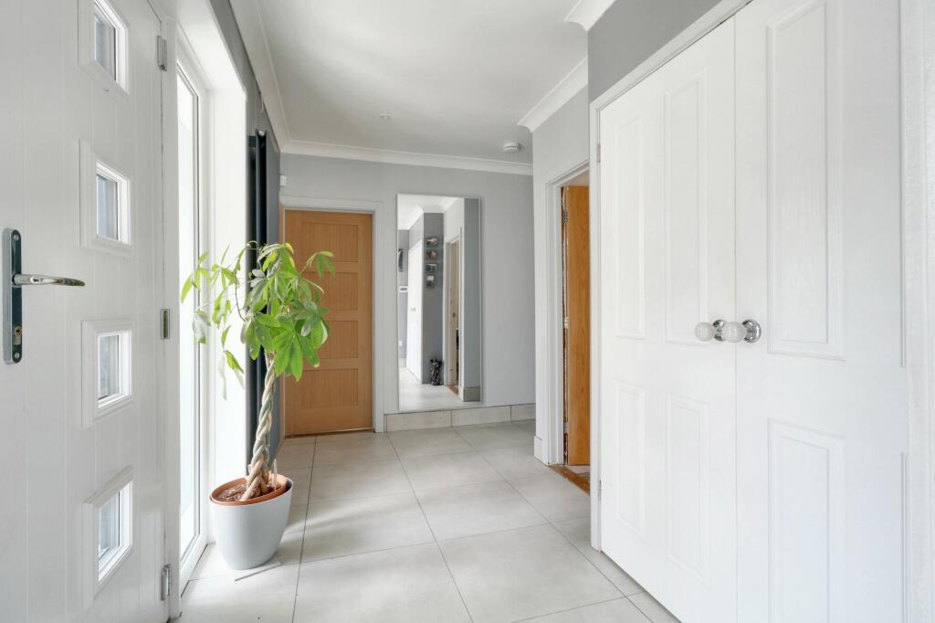 Additional image 19 of Centre Drive, Newmarket, CB8