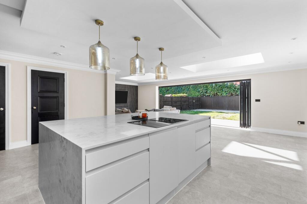 Additional image 3 of Fontwell Close, Fontwell, BN18