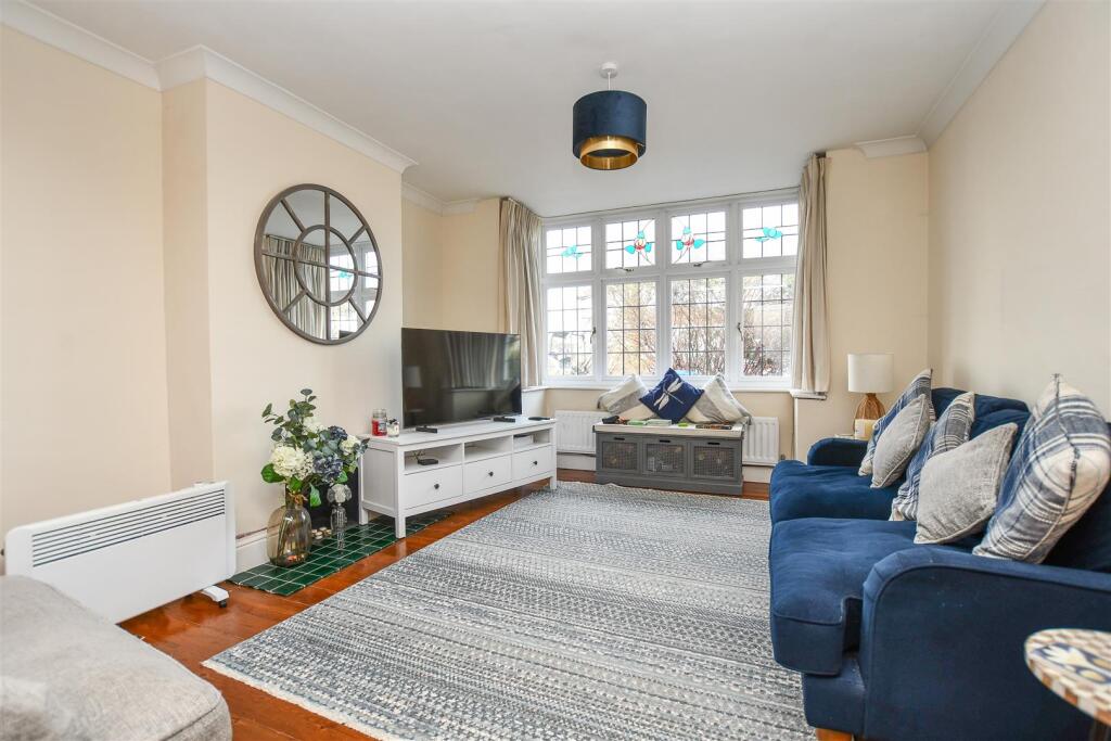 Additional image 22 of Selwyn Crescent, Hatfield, Hertfordshire, AL10
