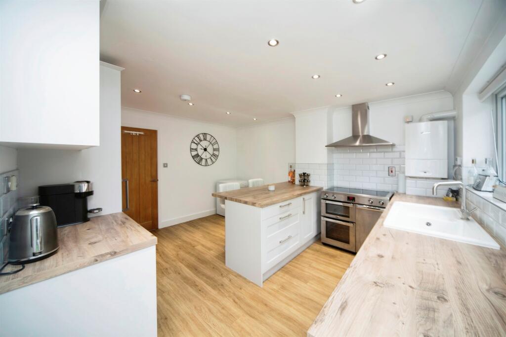 Additional image 7 of Hill Close, NEWMARKET