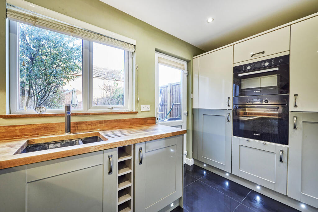 Additional image 13 of The Leys, St. Albans, Hertfordshire, AL4