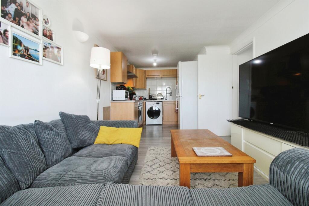 Additional image 12 of Beaufort Square, Cardiff