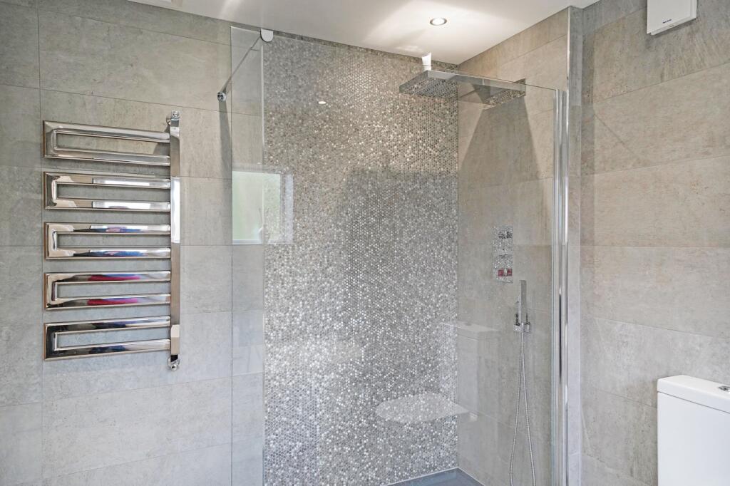 Additional image 24 of Links Drive, Solihull, B91