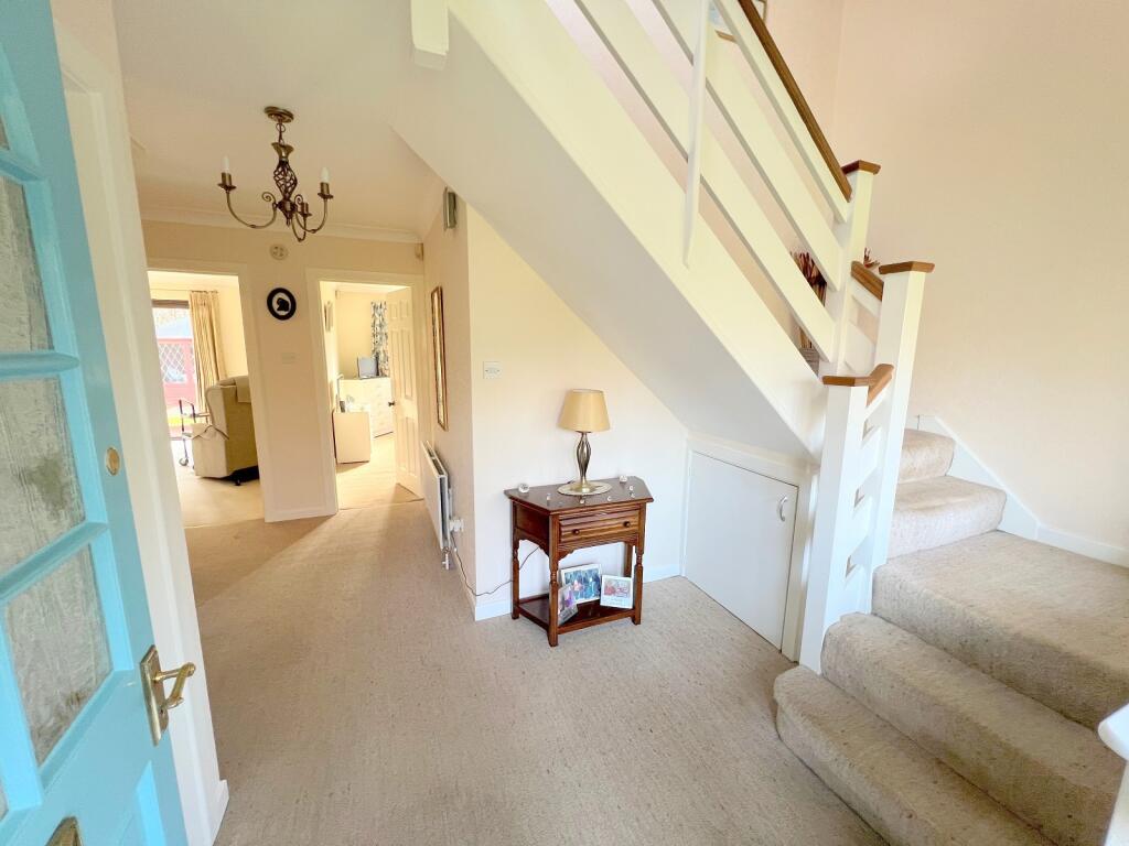 Additional image 10 of Mendip Close, New Milton, Hampshire. BH25 6TY