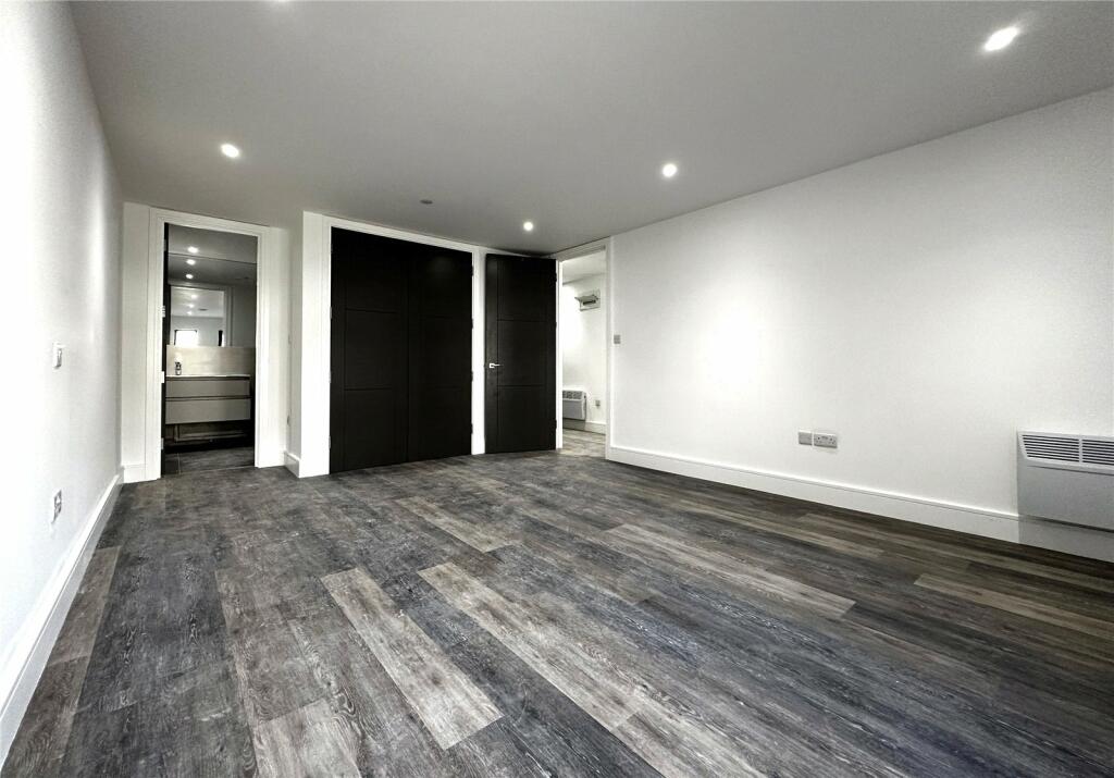 Additional image 5 of Park Place, Cardiff, CF10