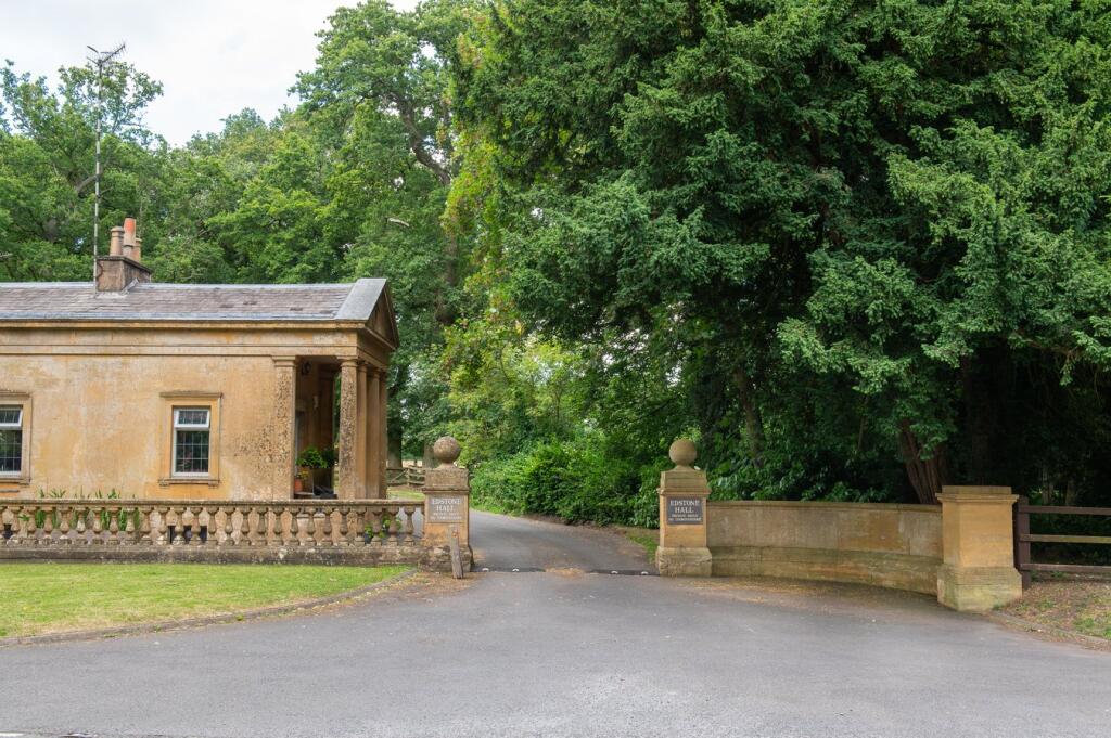 Additional image 46 of Edstone Court, Wootton Wawen, Henley-in-Arden, B95