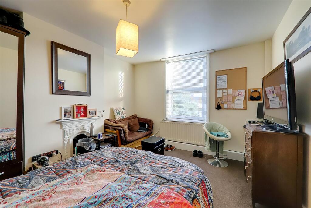 Additional image 6 of Thurlow Road, Worthing, BN11