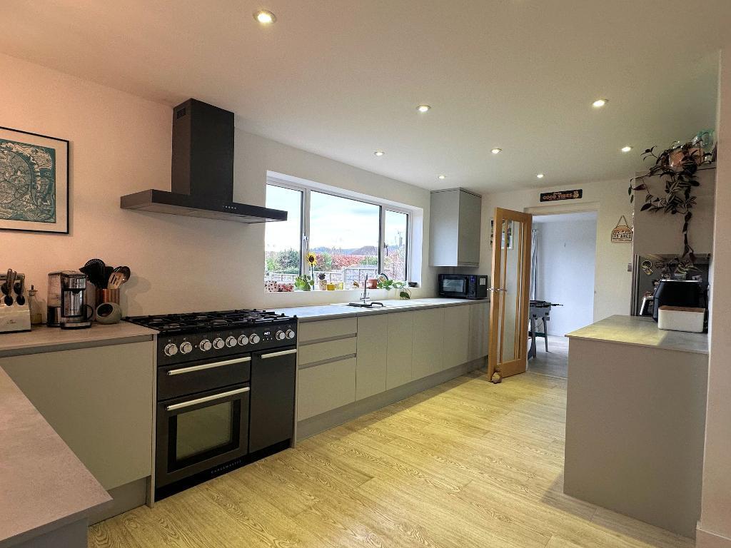 Additional image 7 of Castle Way, Steyning, West Sussex, BN44 3FG