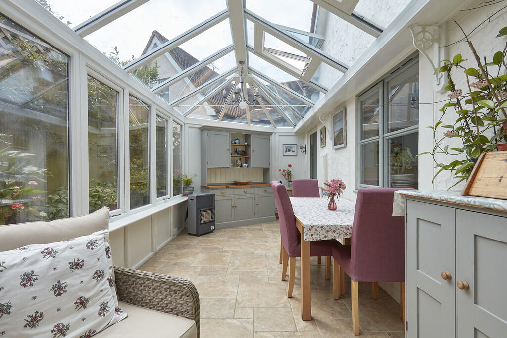 Additional image 9 of Ashley, Newmarket