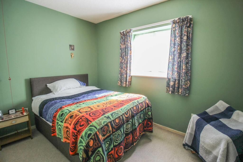 Additional image 7 of Birnbeck Court-Overs 60`s Ground Floor Flat