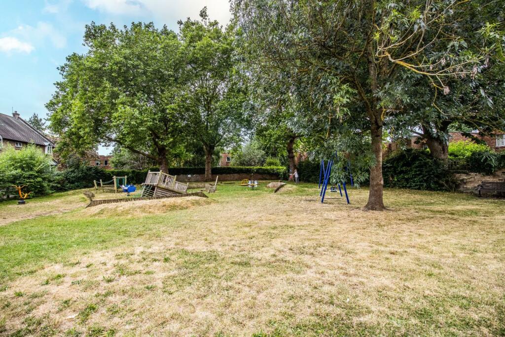 Additional image 11 of Shelly Row, Cambridge