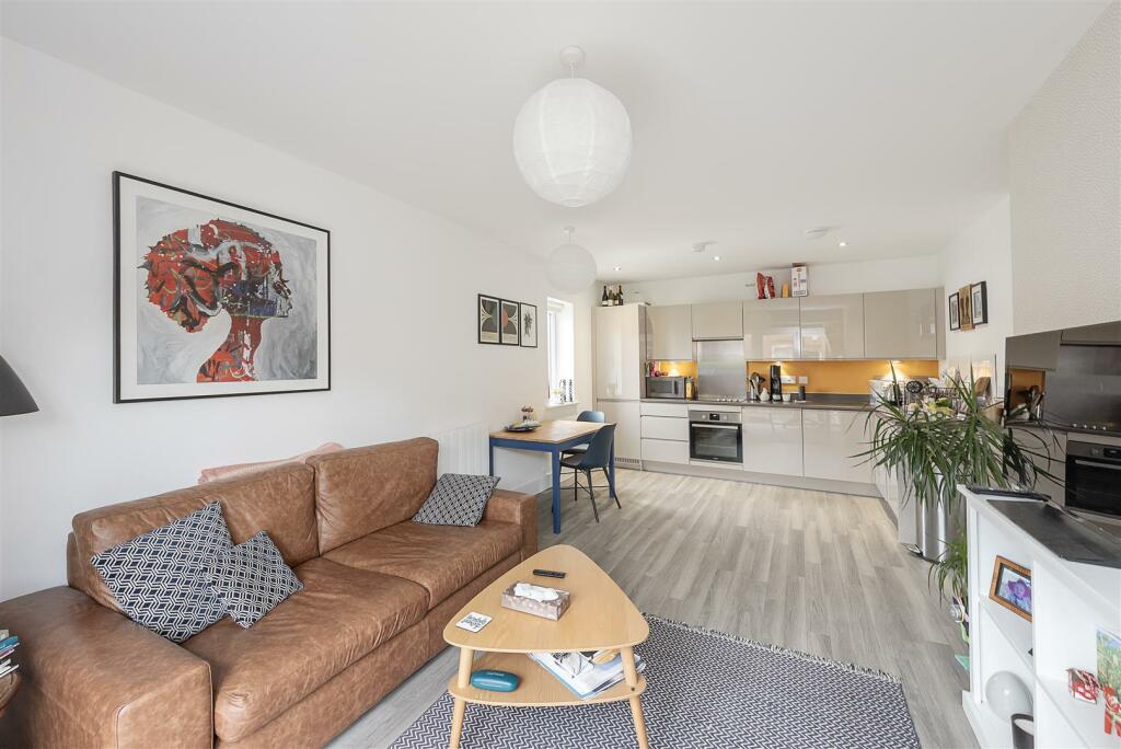 Additional image 6 of Hedley Road, St. Albans