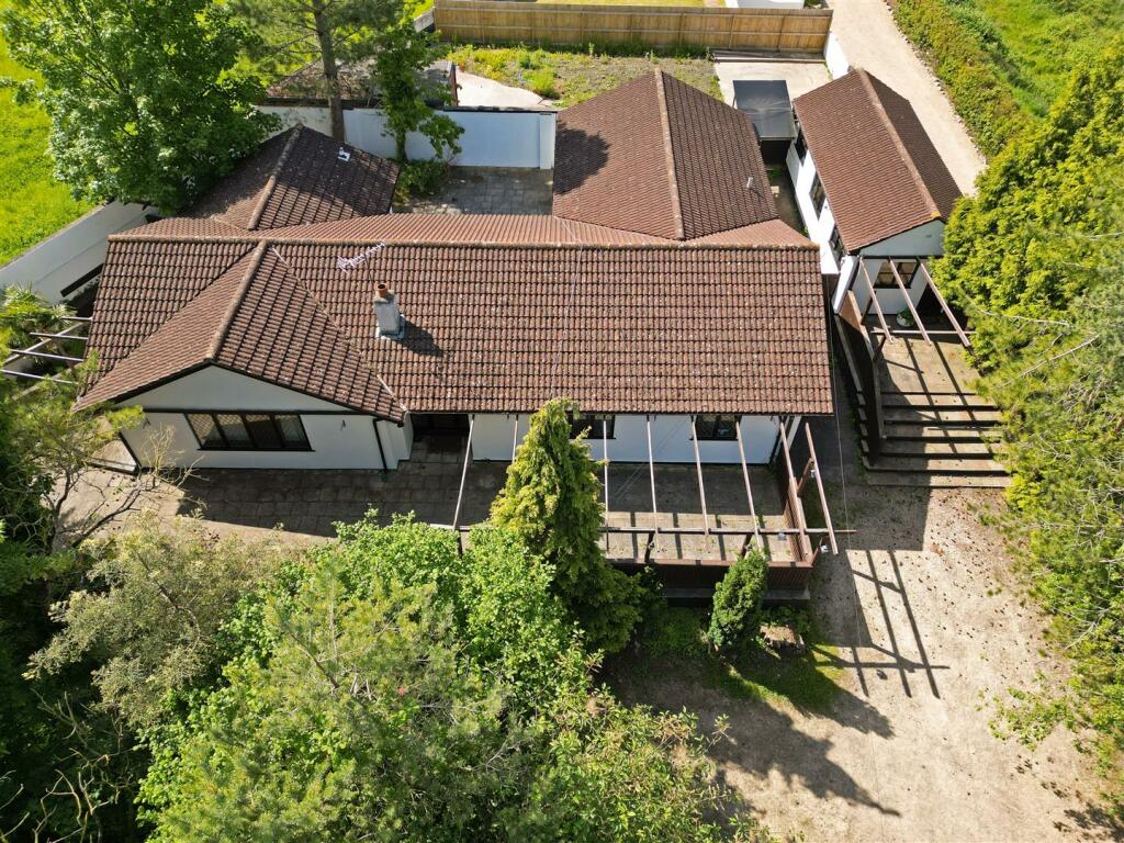 Additional image 6 of Large Bungalow & Self Contained Annexe In BS8 Abbots Leigh