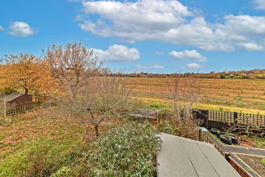 Additional image 4 of Pollicott Close, St. Albans