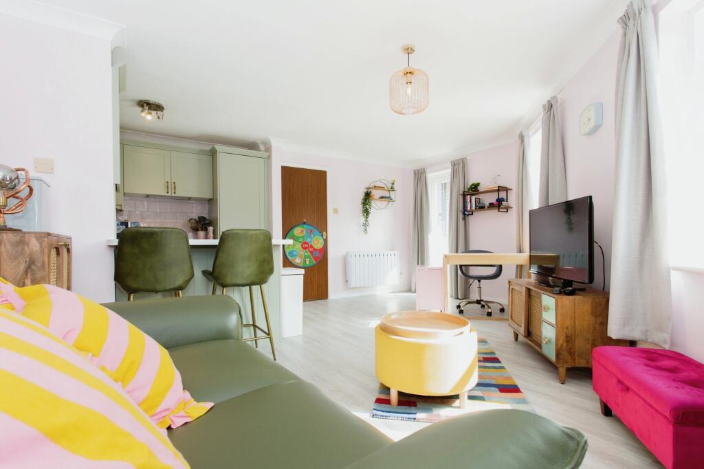 Victoria Road, CAMBRIDGE, Cambridgeshire, CB4