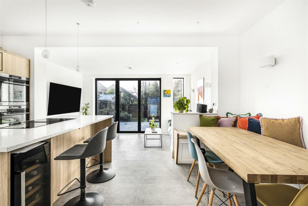 Additional image 4 of Cardigan Street, Newmarket