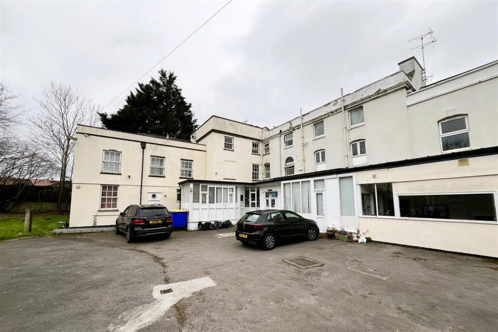 Additional image 6 of DETACHED | 43 BED HMO | BRISLINGTON