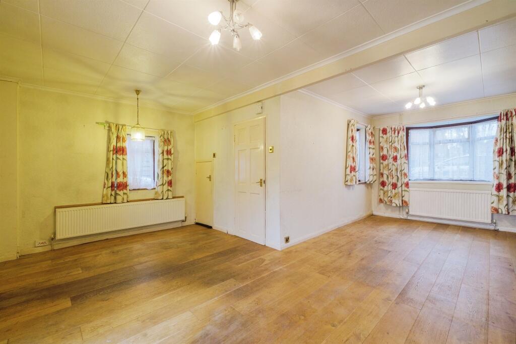 Additional image 2 of Victoria Avenue, Saffron Walden