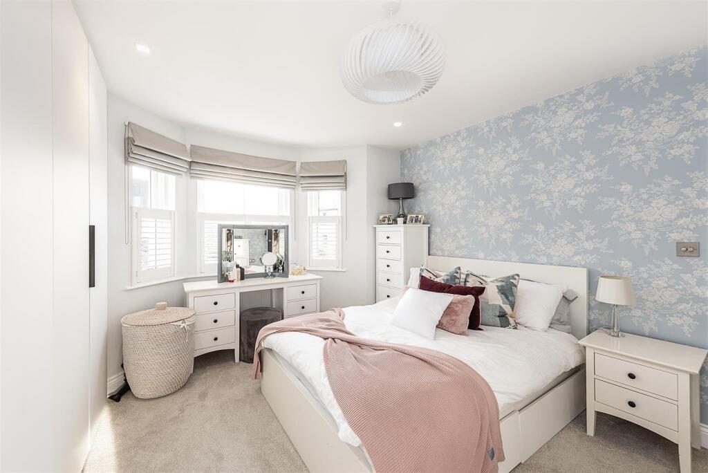 Additional image 8 of Crabtree Lane, Harpenden