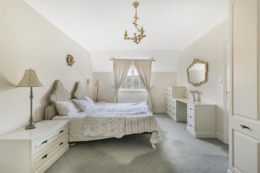 Additional image 33 of Snailwell Road, Newmarket