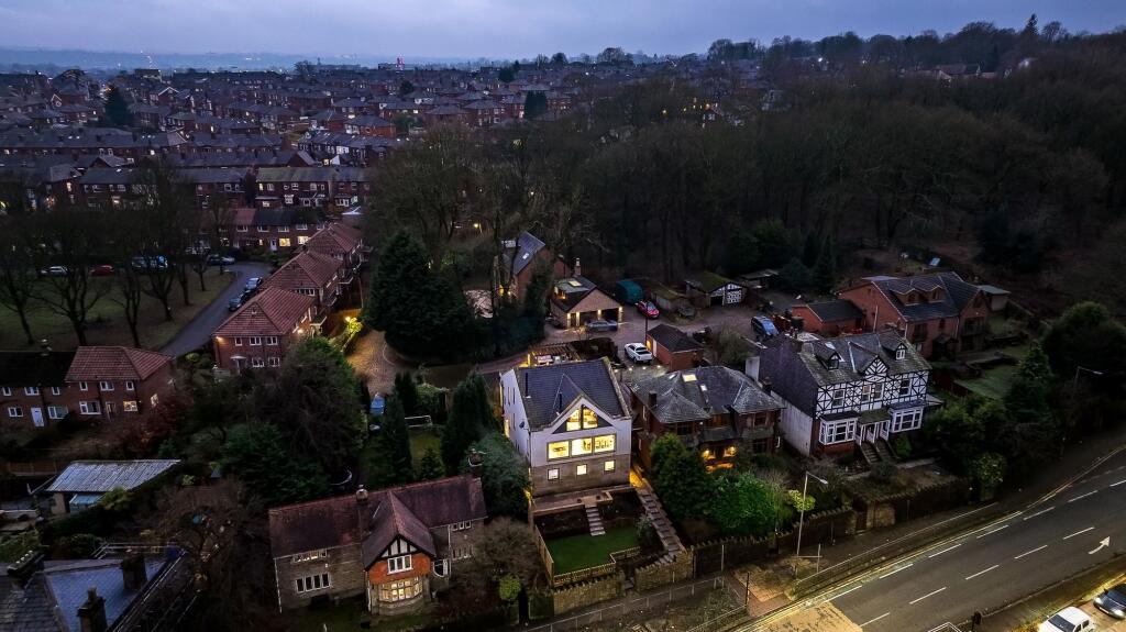 Additional image 59 of Moorview, Moss Bank Way, BL1 3LR – Stunning Home with Roof Terrace, Cinema Room & Outdoor Kitchen