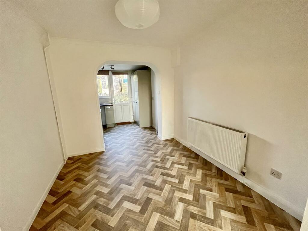 Additional image 3 of Iford Close, Denton