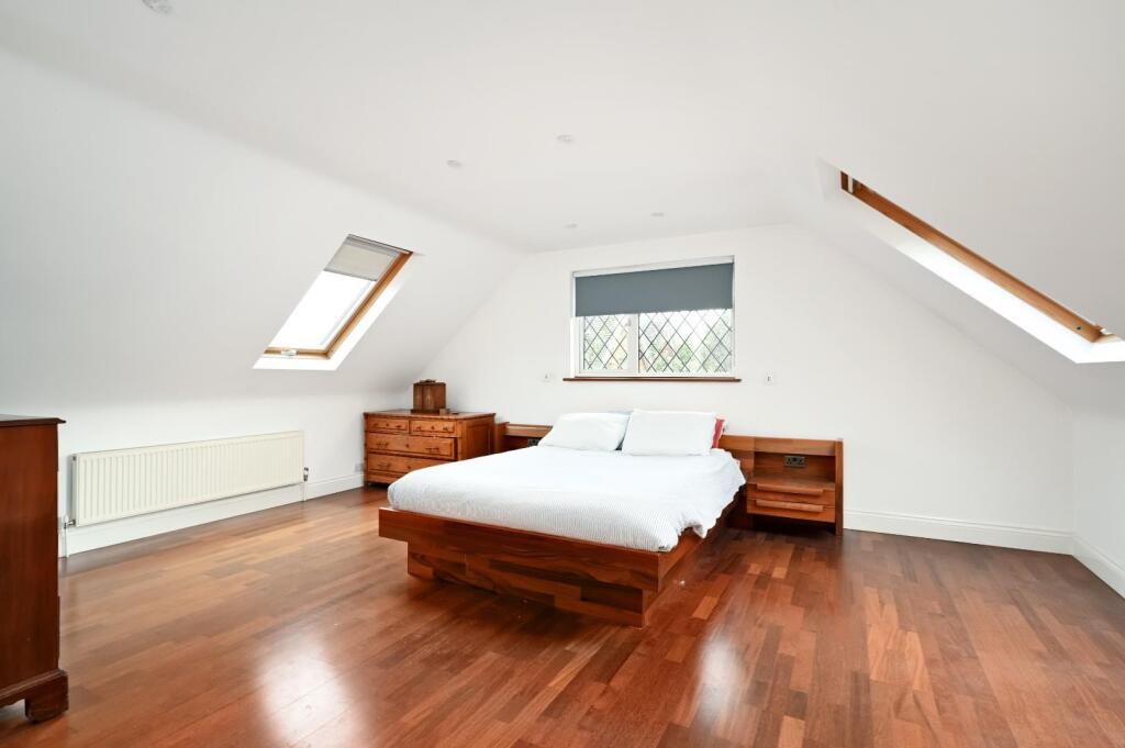 Additional image 7 of The Droveway, Hove