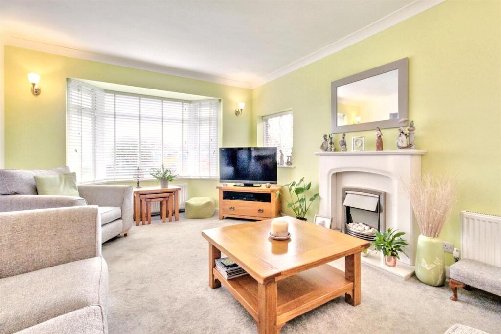 Additional image 7 of Alinora Crescent, Goring-By-Sea, Worthing