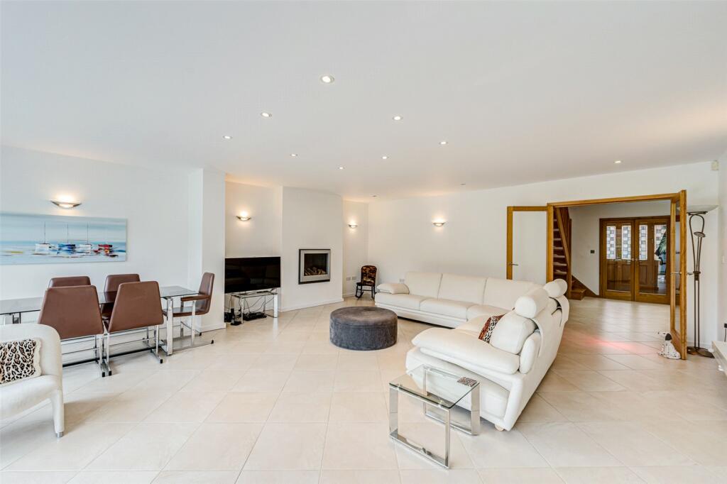 Additional image 9 of St. Malo Close, Ferring, Worthing, West Sussex, BN12