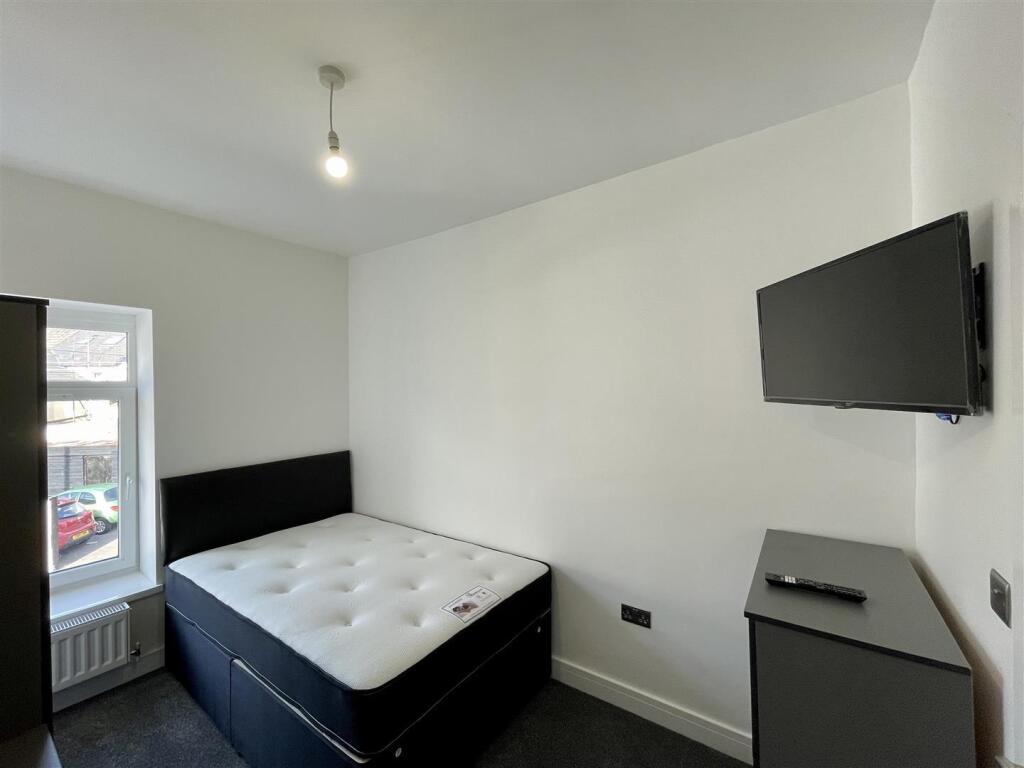 Additional image 9 of 4 BED HOUSE, BEDFORD STREET