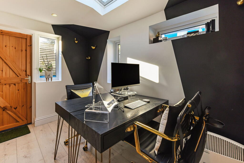 Additional image 24 of Hertford Road, Worthing BN11 1HX