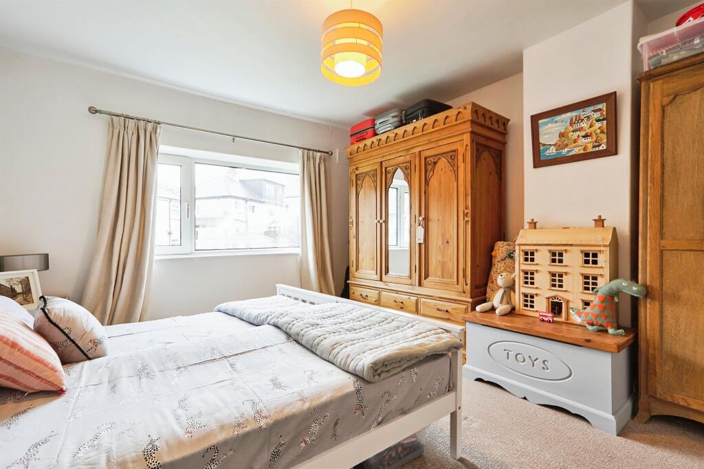 Additional image 10 of Lindisfarne Road, Shipley