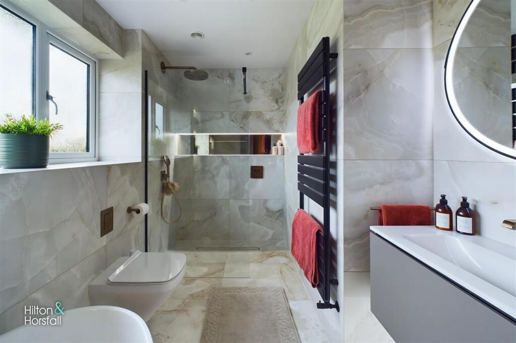 Additional image 31 of Clover Crescent, Burnley