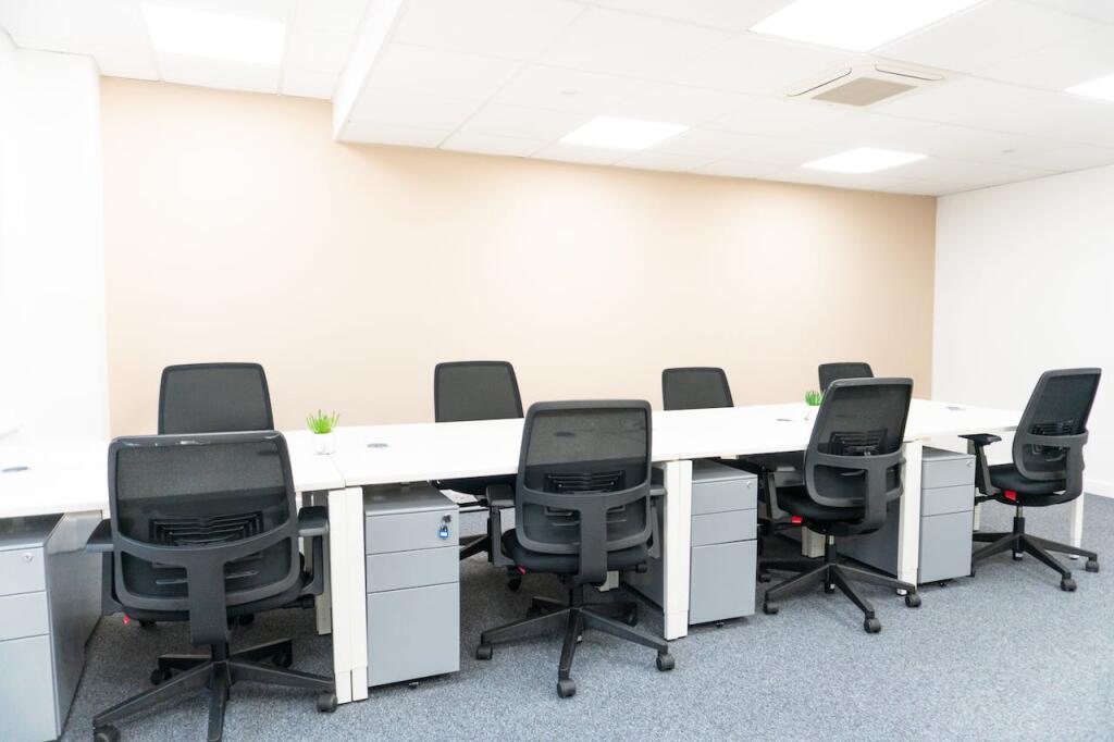 Additional image 4 of Upper Floors, 54-56 Victoria Street, St. Albans, AL1 3HZ