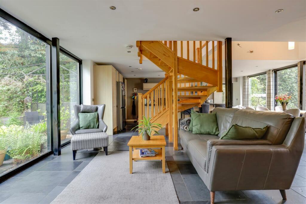 Additional image 40 of The Barn, Woodland Lane, Leckwith, Vale Of Glamorgan, CF11 8AS