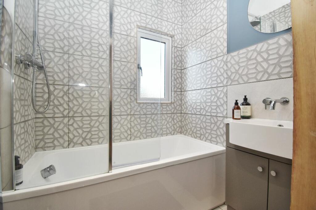 Additional image 12 of Meadowlands Road, Cambridge