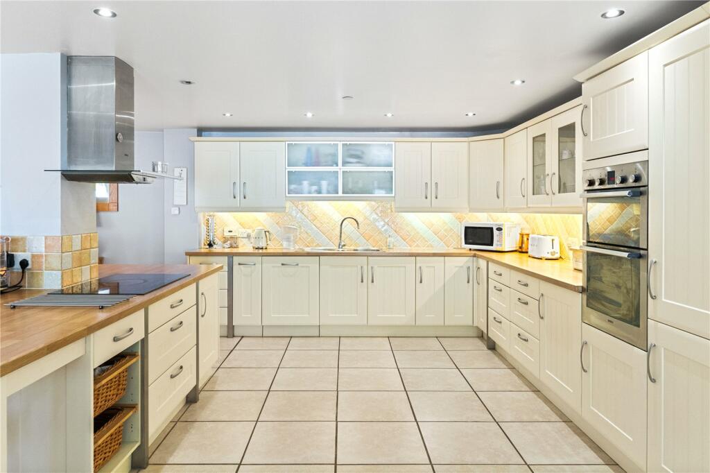 Additional image 12 of Prospect Place, Thaxted Road, Saffron Walden, Essex, CB11