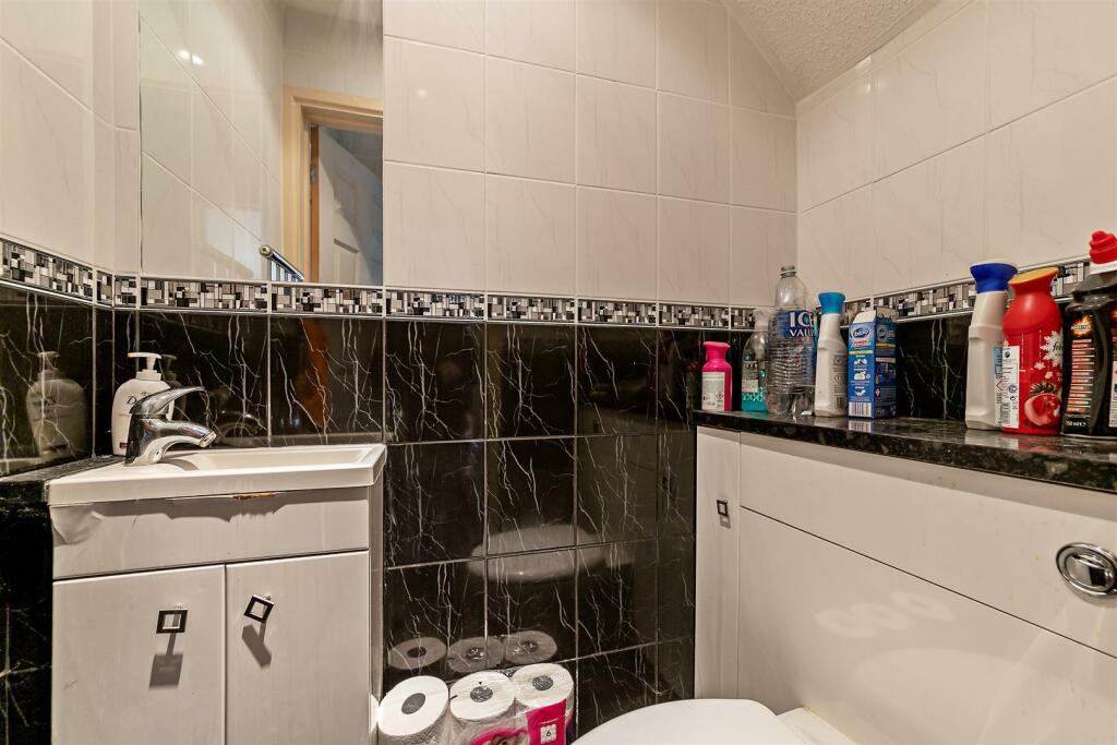 Additional image 10 of Pollicott Close, St. Albans