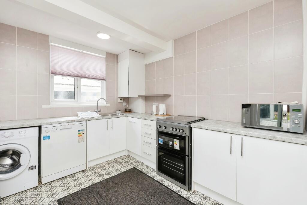 Additional image 3 of Guinea Lane, Bristol, BS16