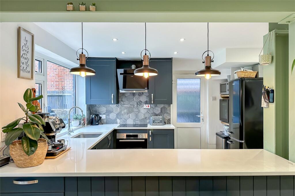 Additional image 2 of Maplefield, Park Street, St Albans, Hertfordshire,, AL2