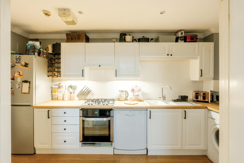 Additional image 19 of Flat 6, Linden House, Barkleys Hill, Stapleton, Bristol