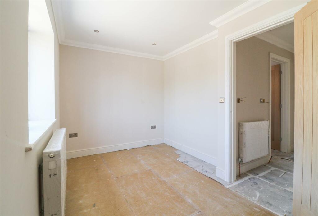 Additional image 17 of Ditchfield, Reach