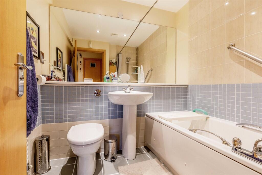 Additional image 10 of Court, Bristol, BS1