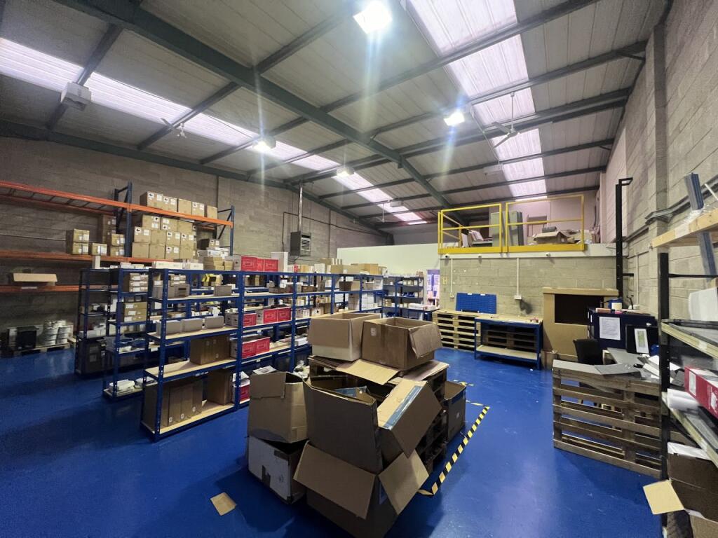 Additional image 9 of Unit 6, Young Street Industrial Estate, Bradford, BD8 9RE