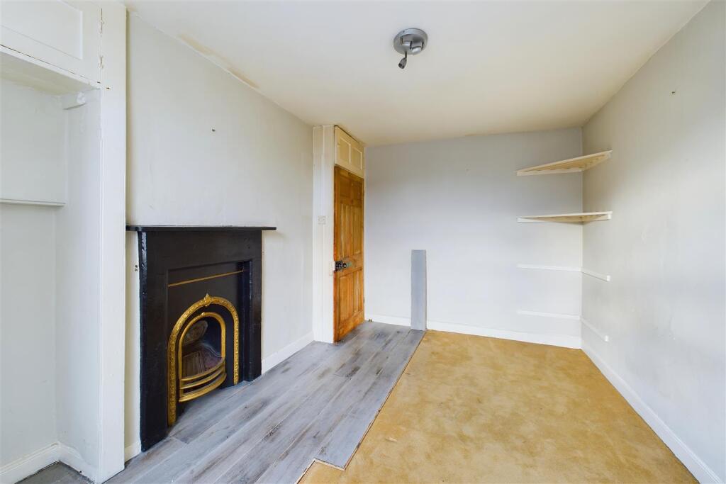Additional image 11 of RETAIL UNIT | 2 BED MAISONETTE | LARKHALL
