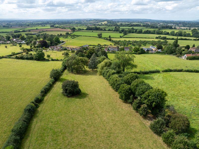 Additional image 3 of Wonderful period house set in approx 3.50 acres in Sutton Montis