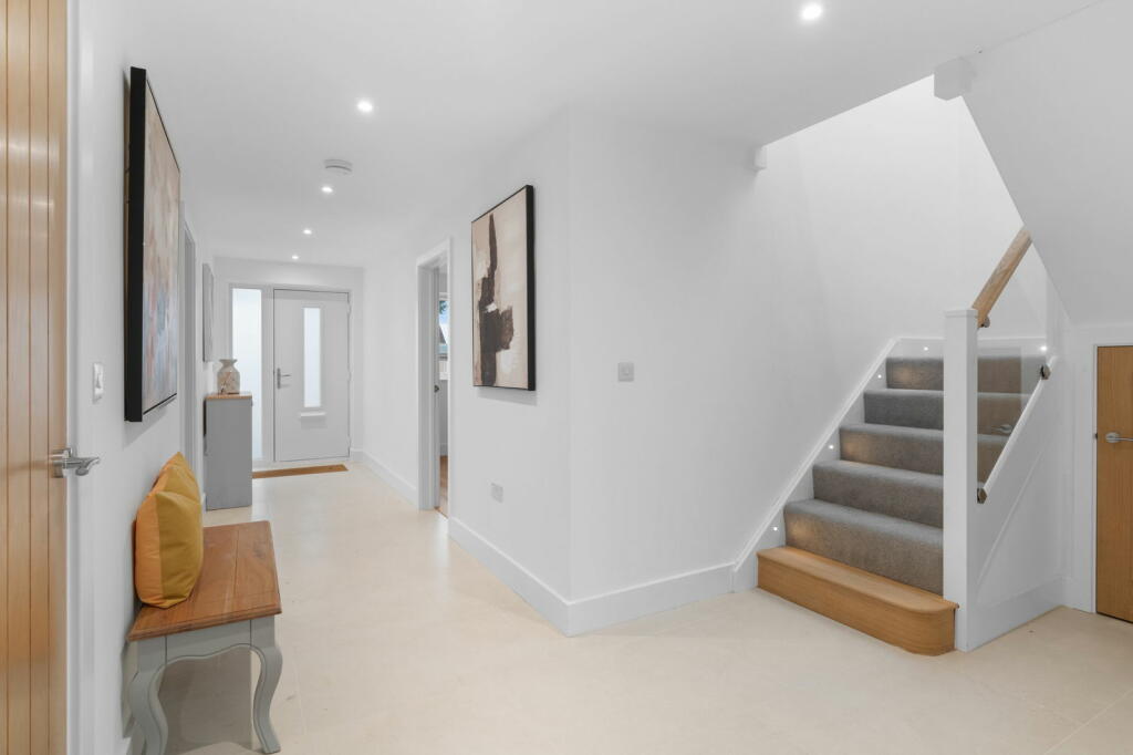 Additional image 3 of West Drive, Highfields Caldecote, Cambridge