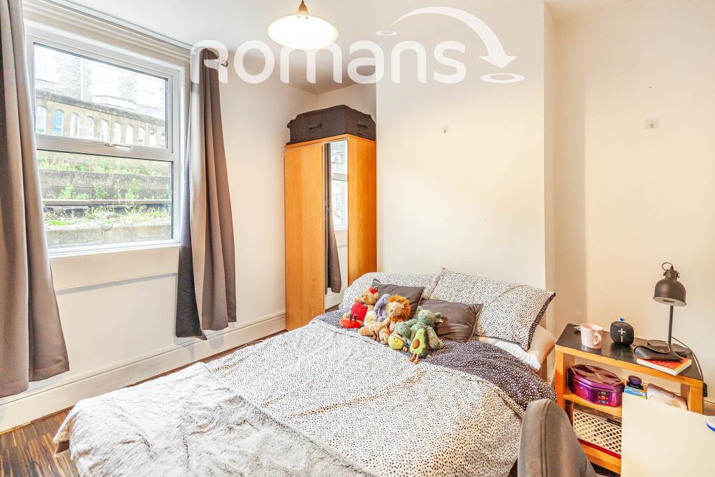 Additional image 6 of South Avenue